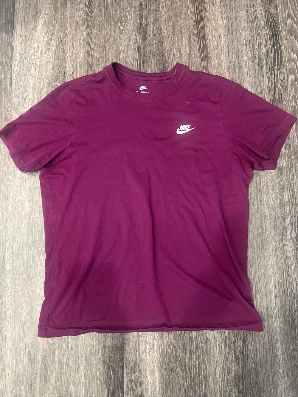 Nike Men's l Short Sleeve Crewneck T-Shirt with White Swoosh
